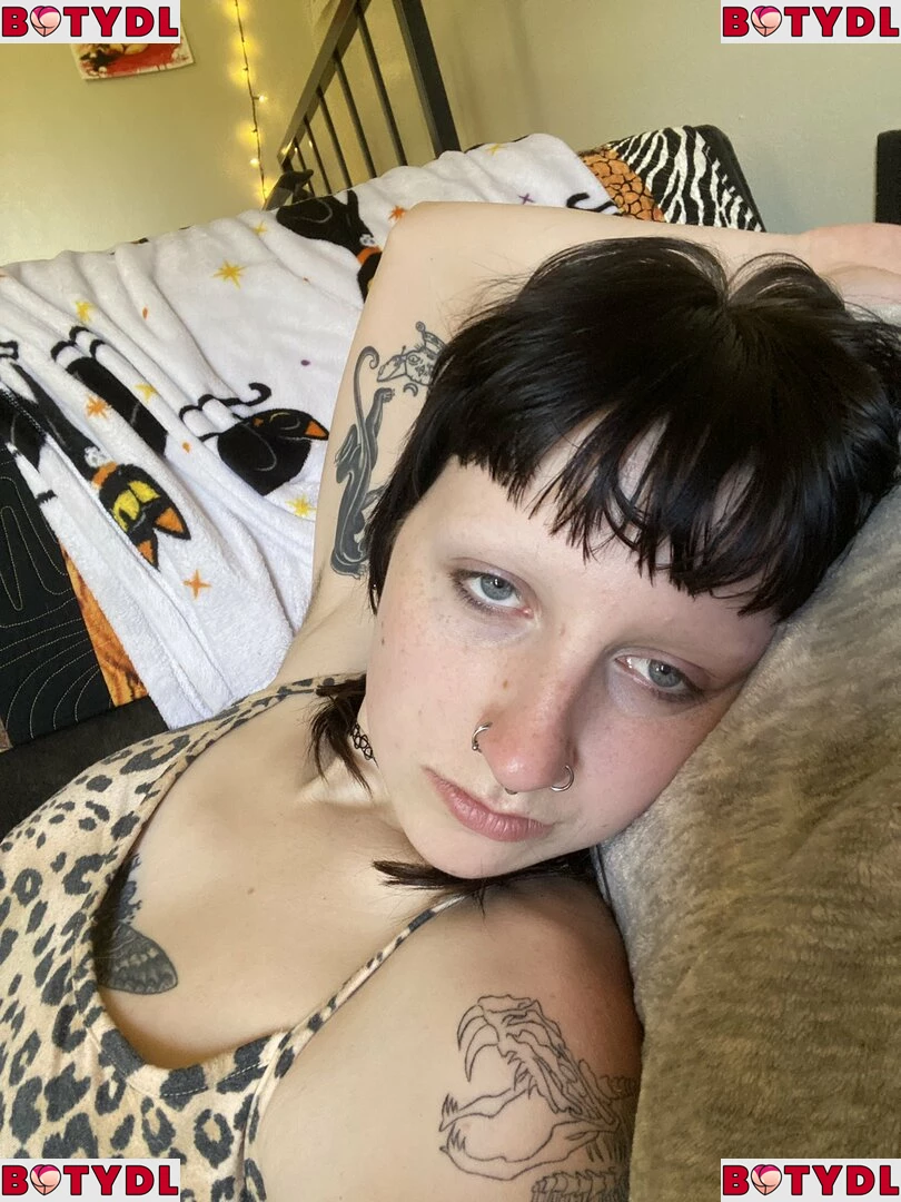 gothbimboxxx Onlyfans Photo Gallery 