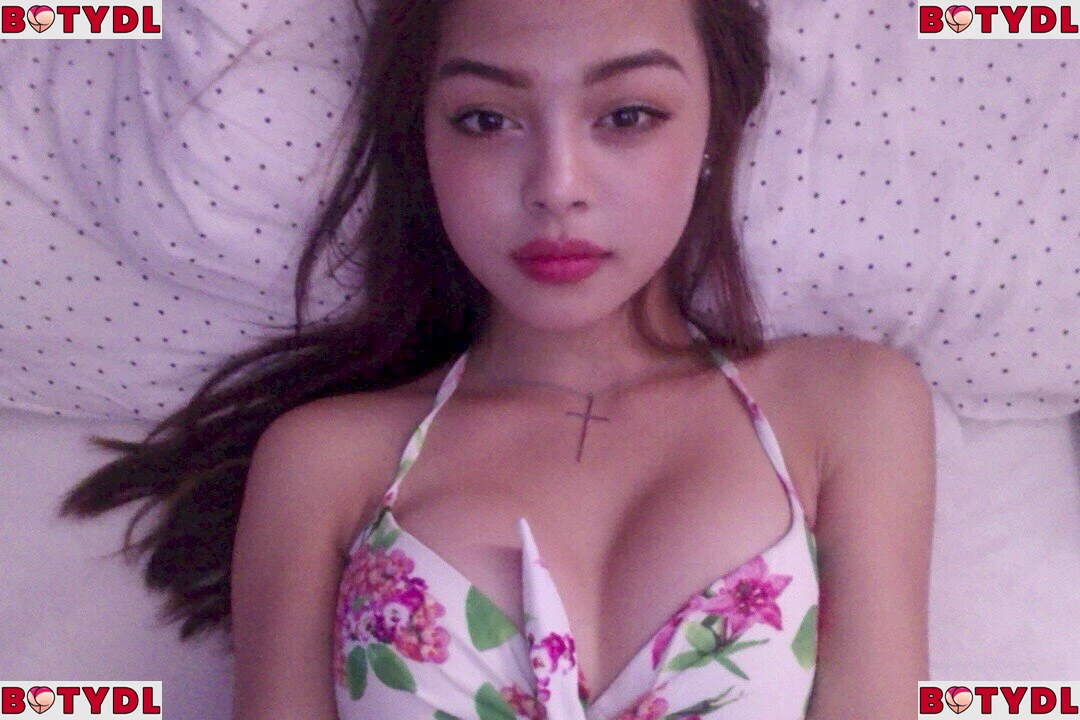 LilyMayMac Onlyfans Photo Gallery 