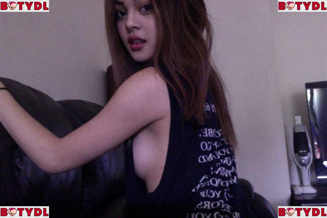 LilyMayMac Onlyfans Photo Gallery 