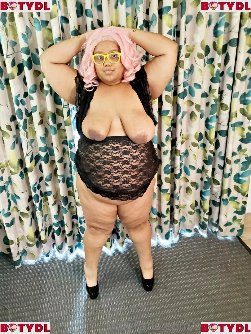 shyspells Onlyfans Photo Gallery 