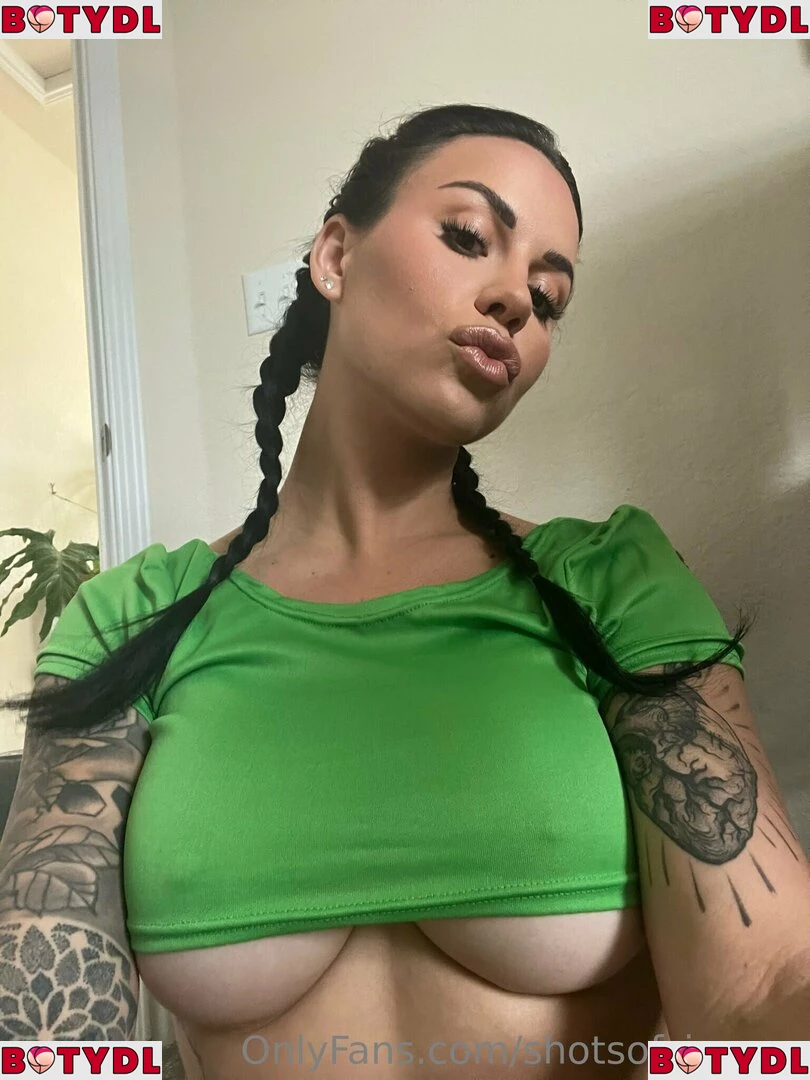 ShotsofSimone Onlyfans Photo Gallery 