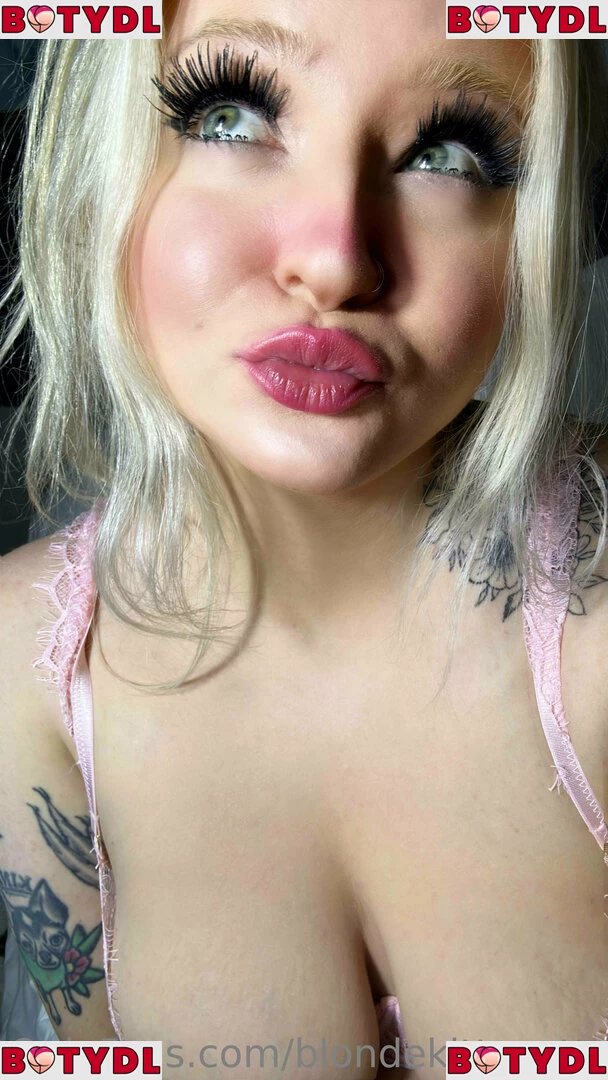 blondekittycattt Onlyfans Photo Gallery 