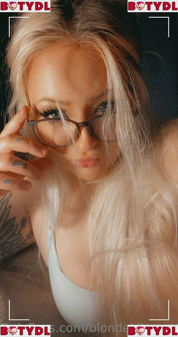 blondekittycattt Onlyfans Photo Gallery 