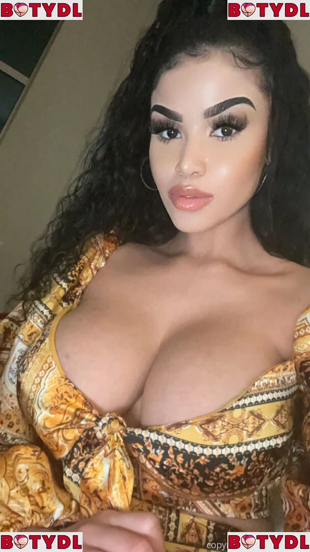 sheismichaela Onlyfans Photo Gallery 