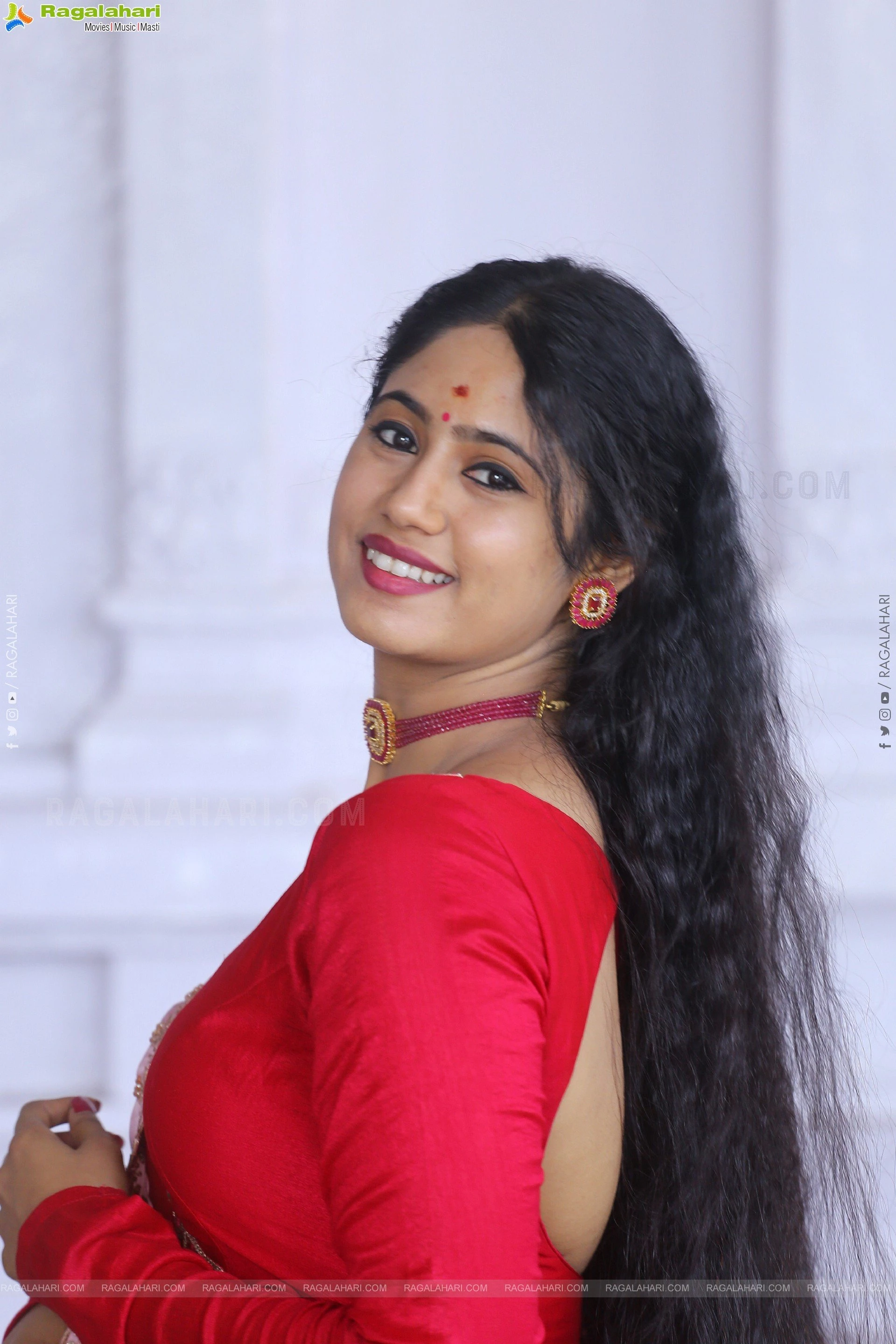 Yashaswini Srinivas at Saija Creations & Mahaa Cinema Movie Launch, HD Gallery