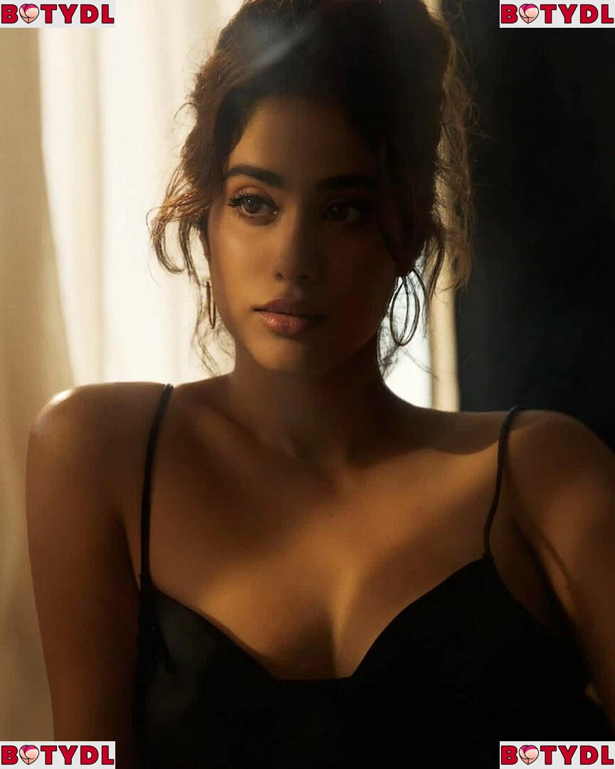 Janhvi Kapoor Onlyfans Photo Gallery 