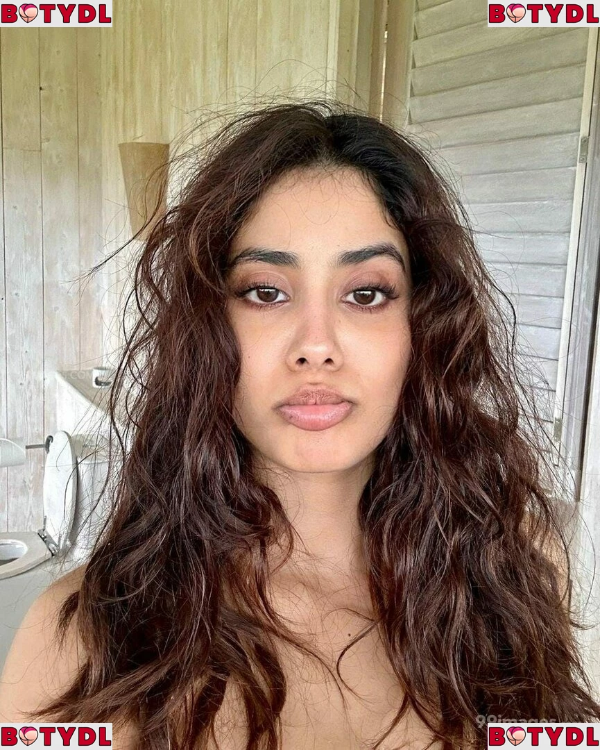 Janhvi Kapoor Onlyfans Photo Gallery 