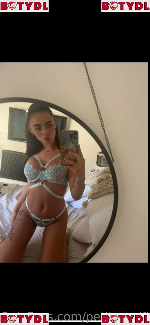 Lillie Boswell Onlyfans Photo Gallery 