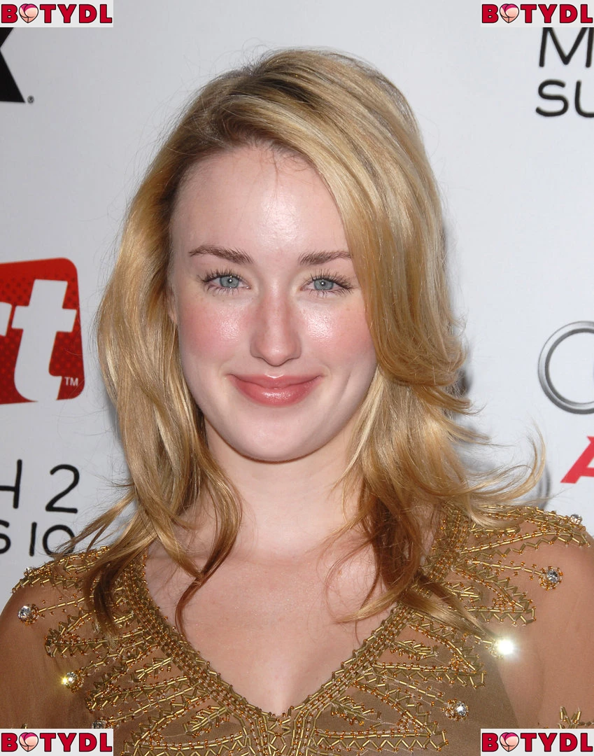 Ashley Johnson Onlyfans Photo Gallery 