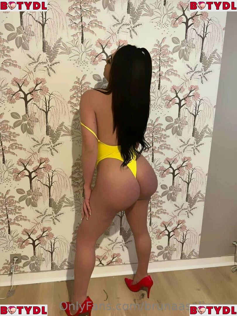 brunaasalimeni Onlyfans Photo Gallery 