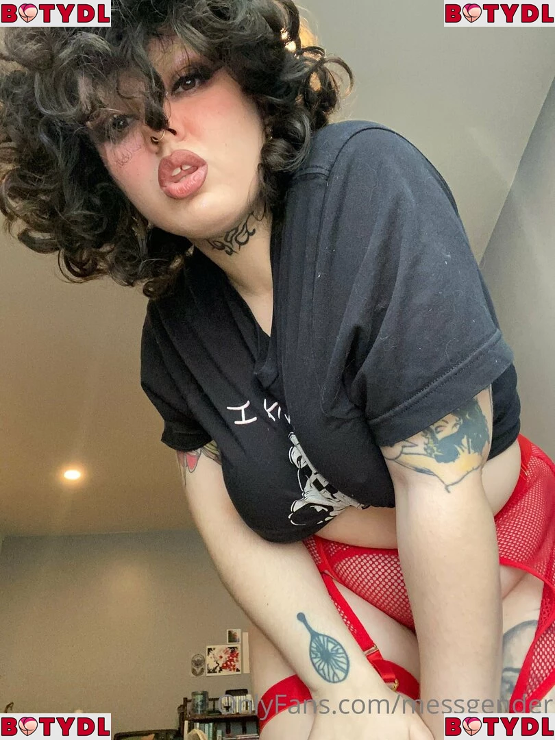 messgender Onlyfans Photo Gallery 