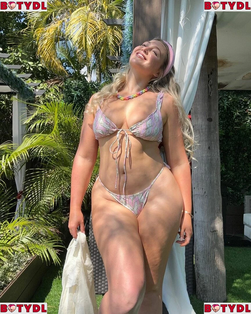 Iskra Lawrence Onlyfans Photo Gallery 