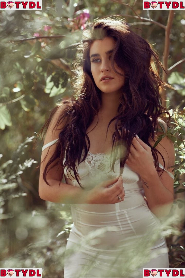 Lauren Jauregui Onlyfans Photo Gallery 