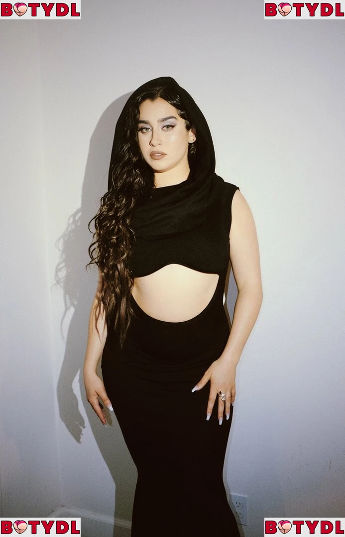 Lauren Jauregui Onlyfans Photo Gallery 