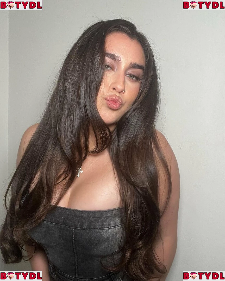 Lauren Jauregui Onlyfans Photo Gallery 