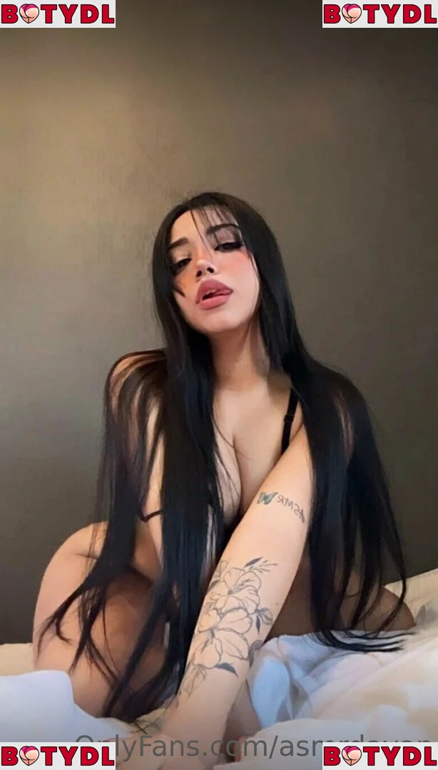 ASMR Dayana Onlyfans Photo Gallery 