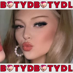 Loren Gray Onlyfans Photo Gallery 