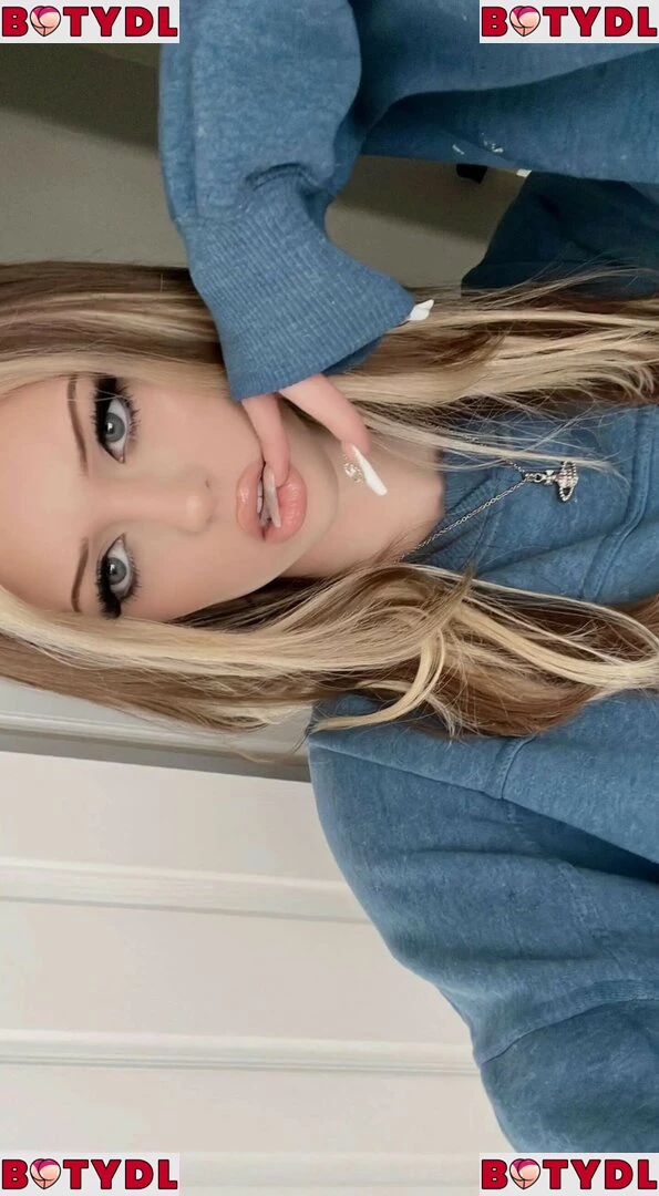 Loren Gray Onlyfans Photo Gallery 