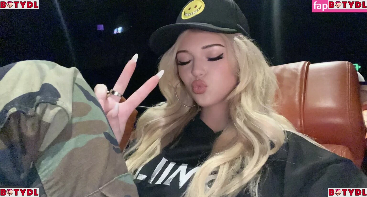 Loren Gray Onlyfans Photo Gallery 