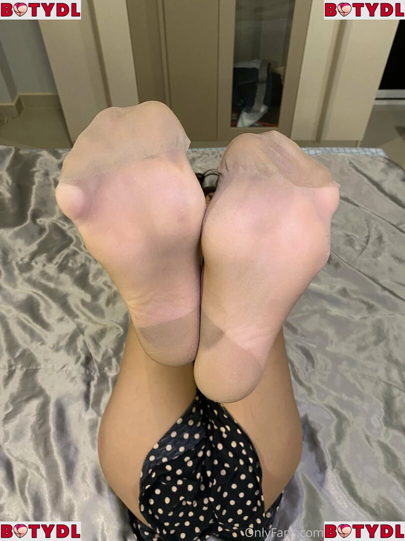 eurasian_feet Onlyfans Photo Gallery 