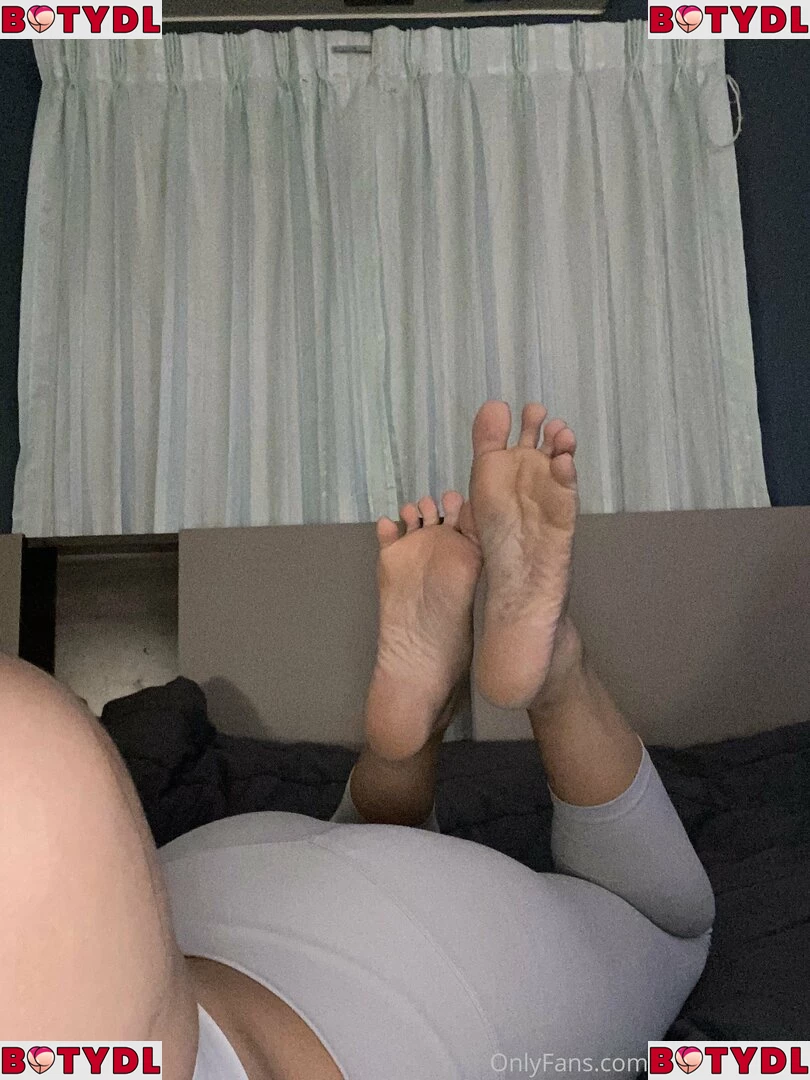 eurasian_feet Onlyfans Photo Gallery 