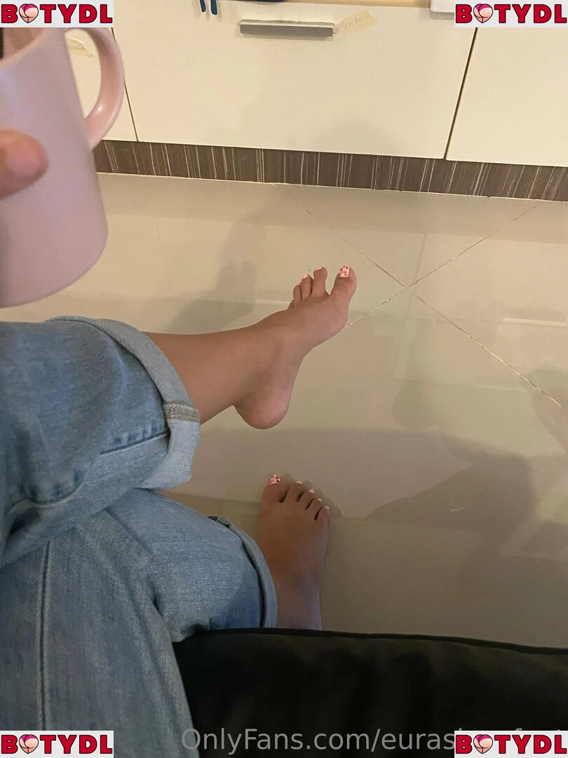 eurasian_feet Onlyfans Photo Gallery 