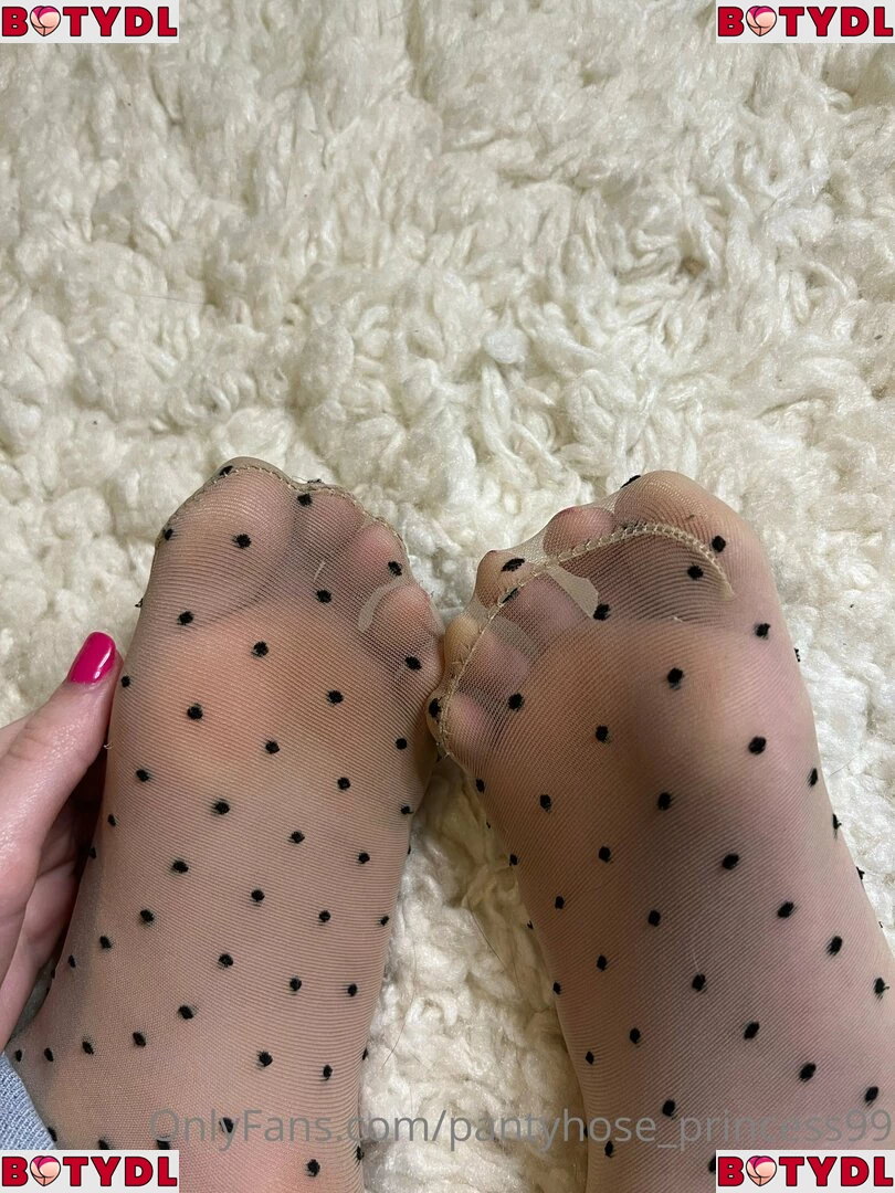 pantyhose_princess99 Onlyfans Photo Gallery 