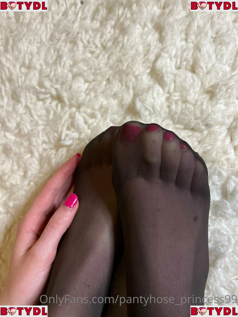 pantyhose_princess99 Onlyfans Photo Gallery 