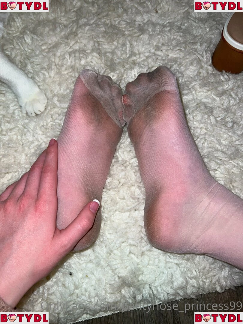 pantyhose_princess99 Onlyfans Photo Gallery 