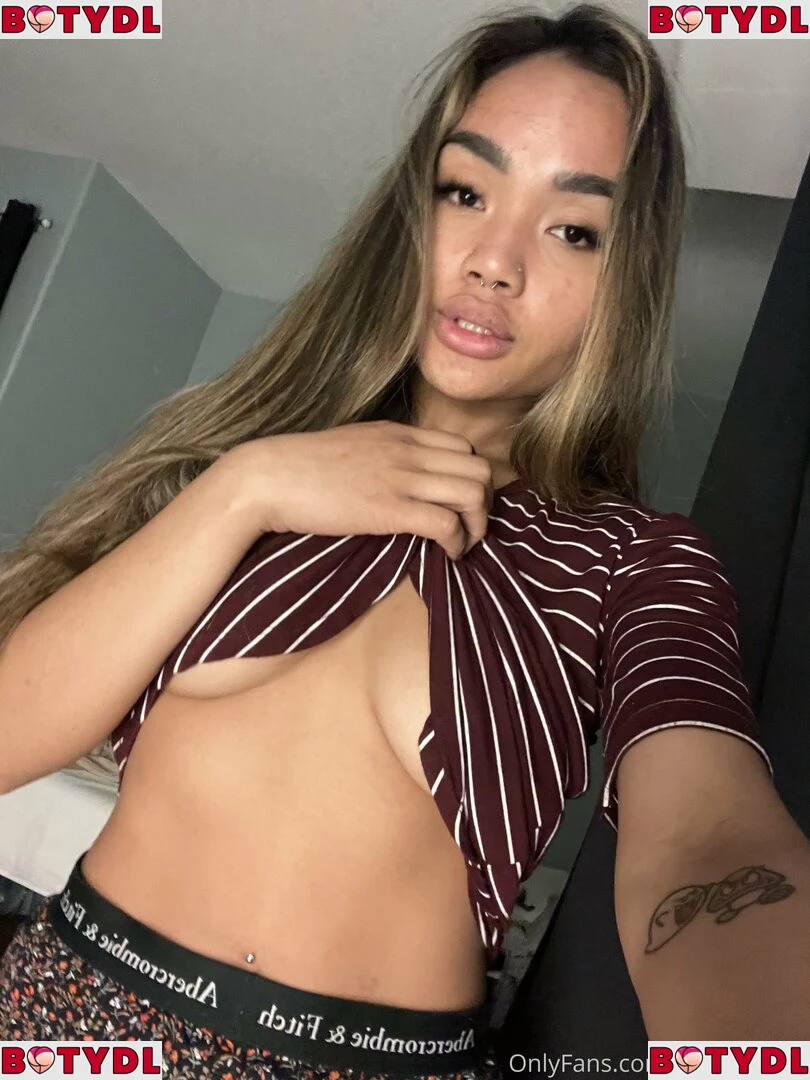 theavamariee Onlyfans Photo Gallery 