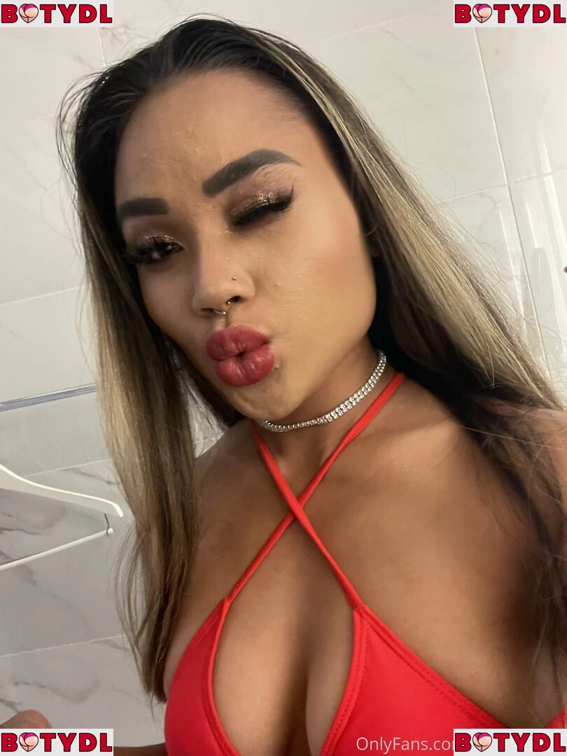 theavamariee Onlyfans Photo Gallery 