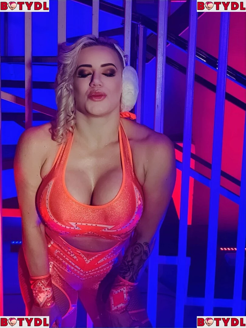 Taya Valkyrie Onlyfans Photo Gallery 