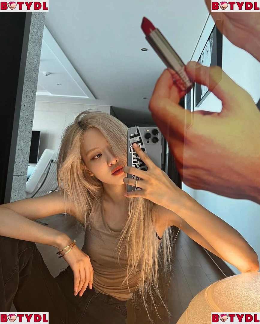 Rosé Onlyfans Photo Gallery 