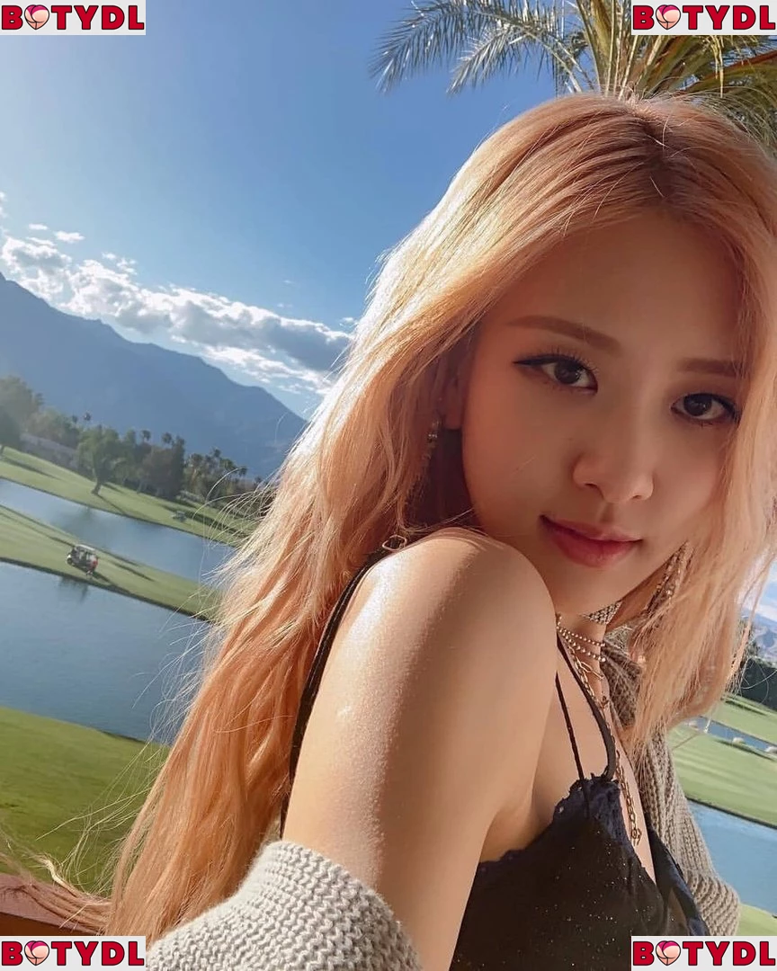 Rosé Onlyfans Photo Gallery 