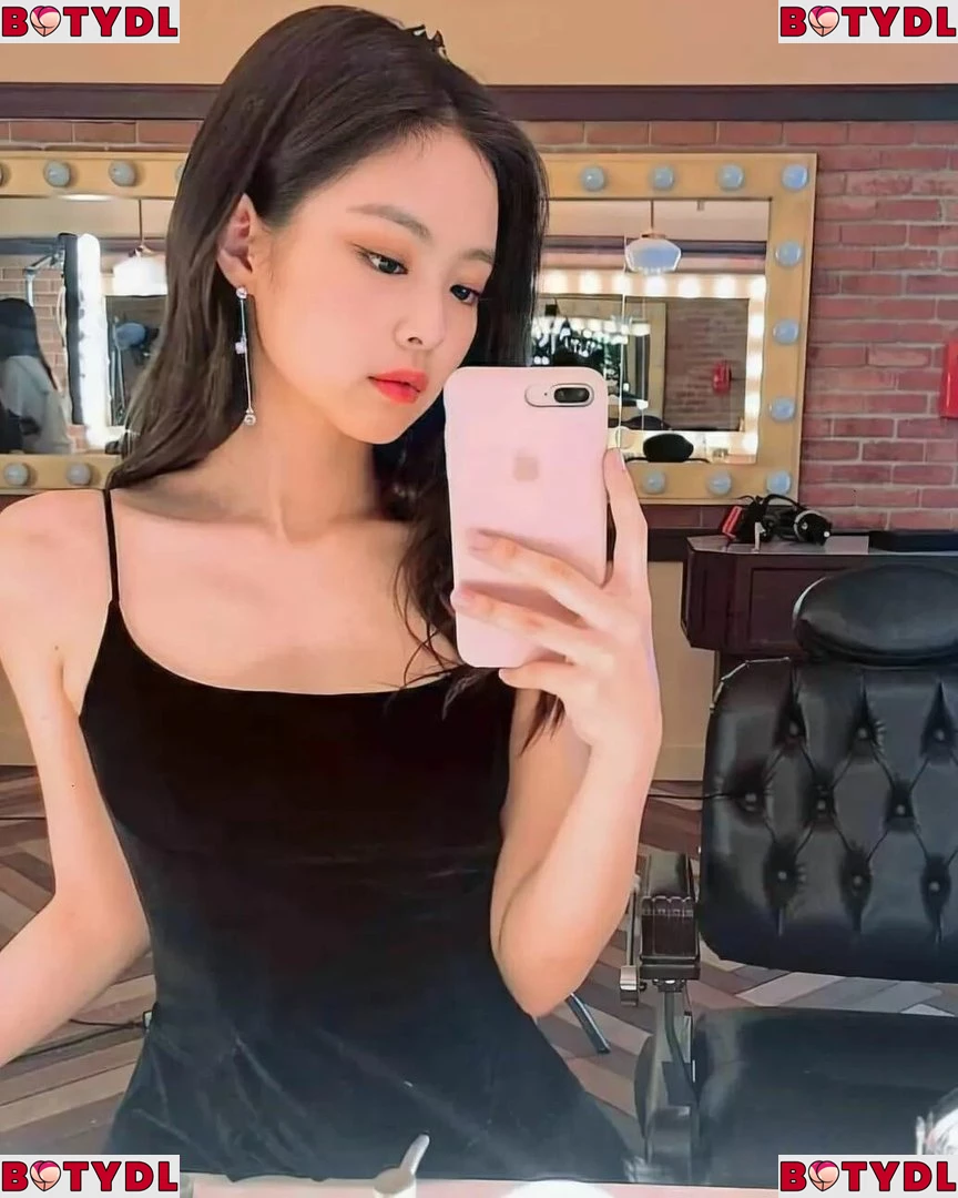 Rosé Onlyfans Photo Gallery 