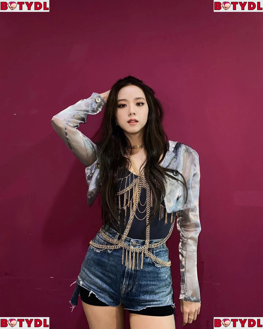 Jisoo Onlyfans Photo Gallery 