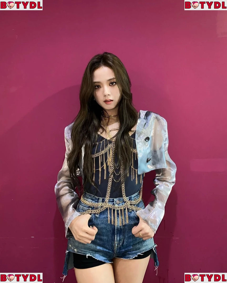 Jisoo Onlyfans Photo Gallery 