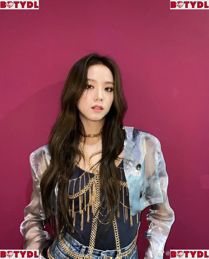 Jisoo Onlyfans Photo Gallery 