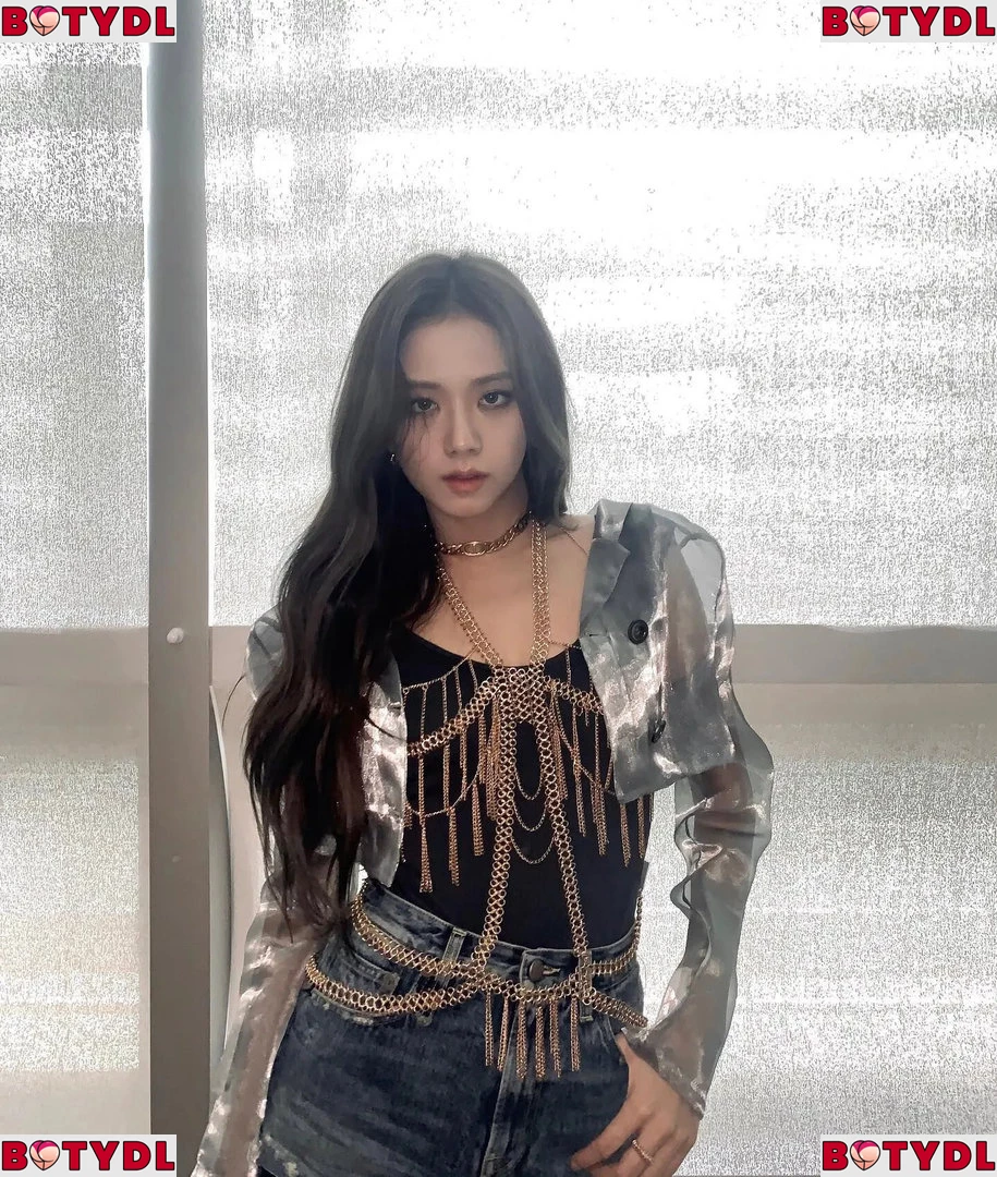 Jisoo Onlyfans Photo Gallery 