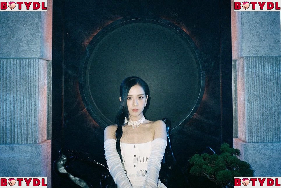 Jisoo Onlyfans Photo Gallery 