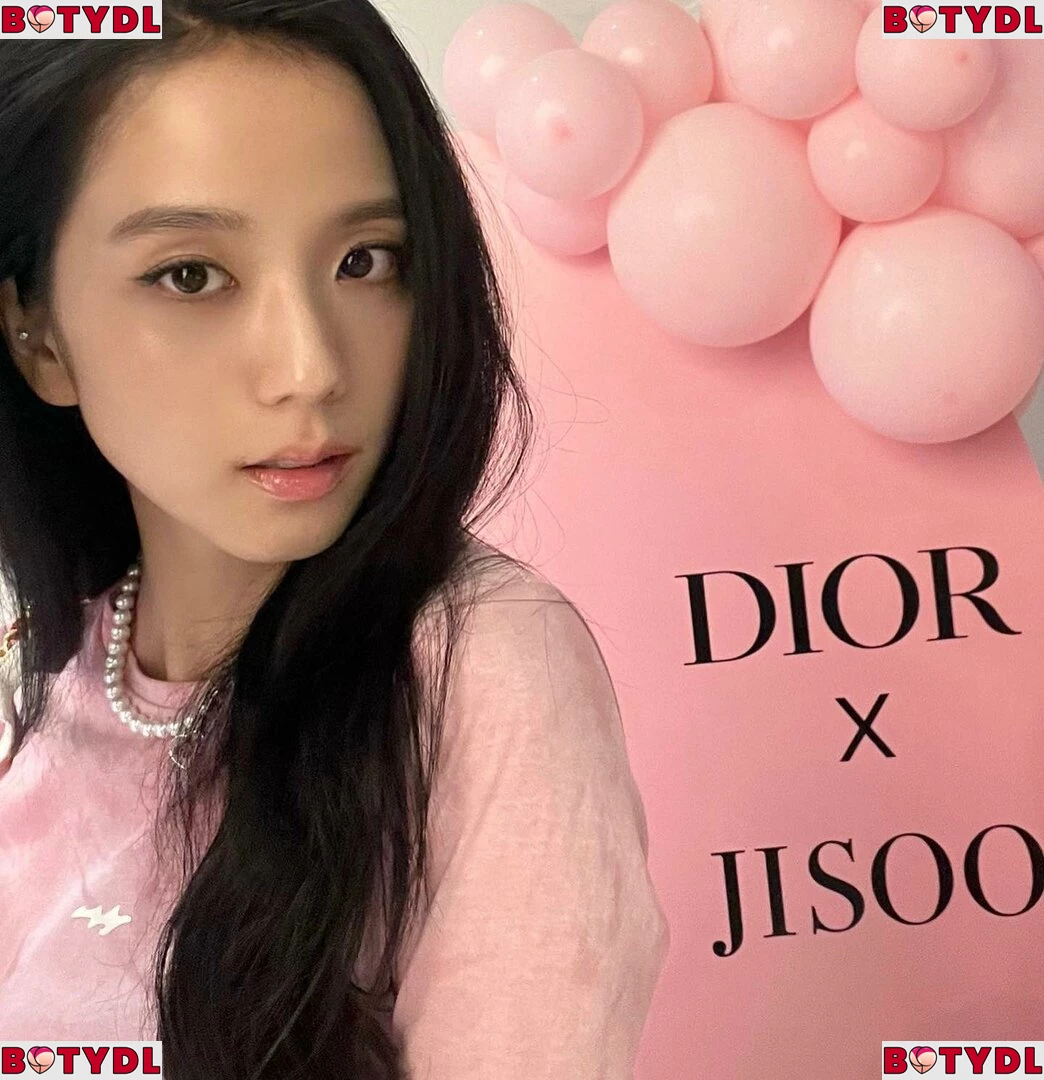 Jisoo Onlyfans Photo Gallery 