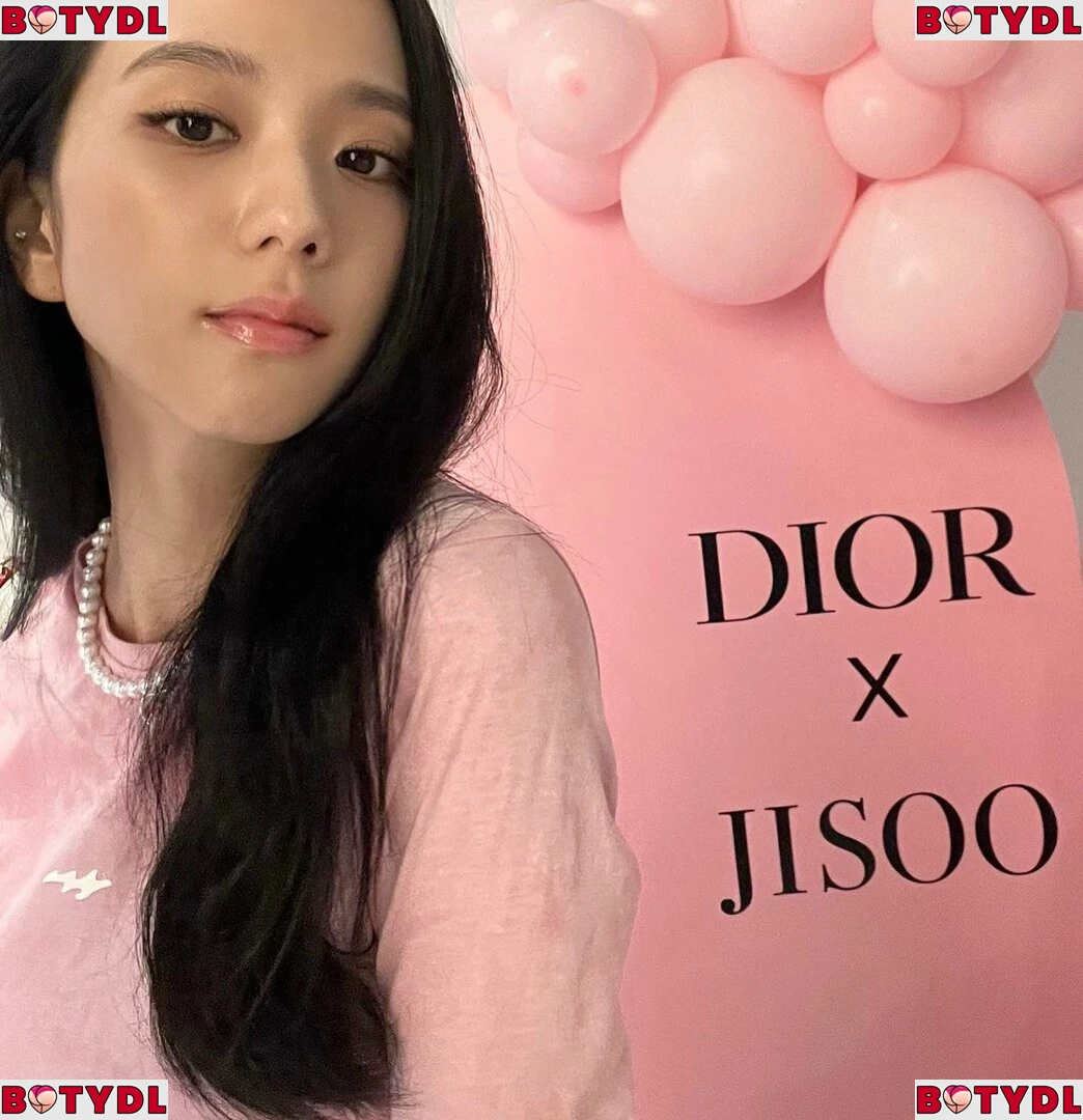 Jisoo Onlyfans Photo Gallery 