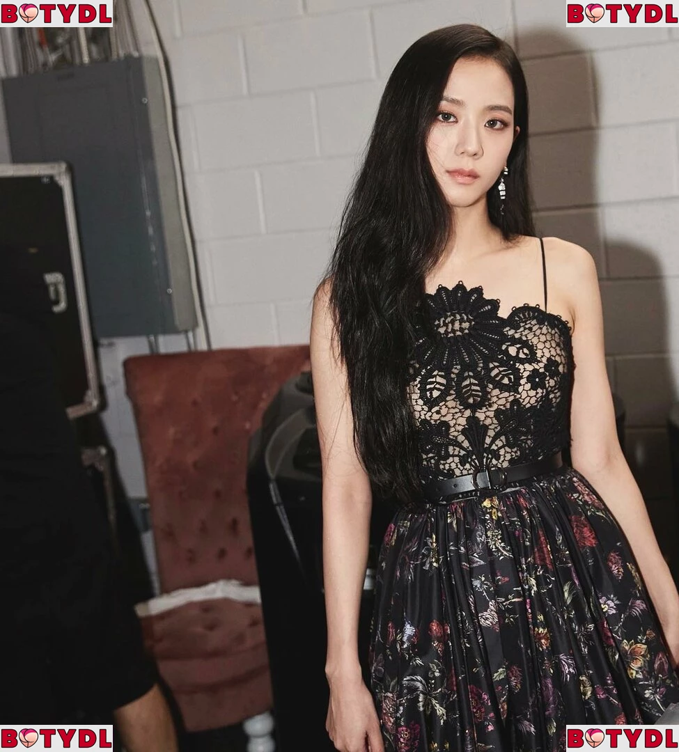 Jisoo Onlyfans Photo Gallery 