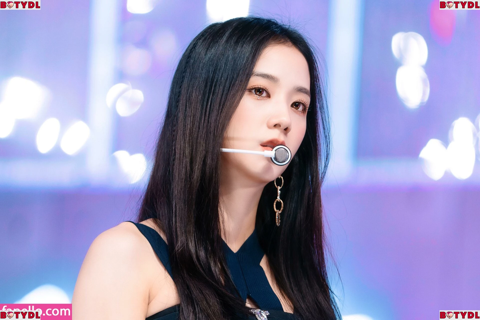 Jisoo Onlyfans Photo Gallery 