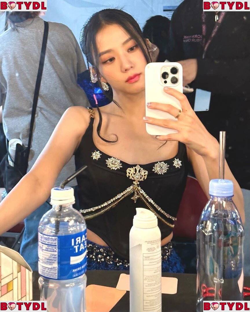 Jisoo Onlyfans Photo Gallery 