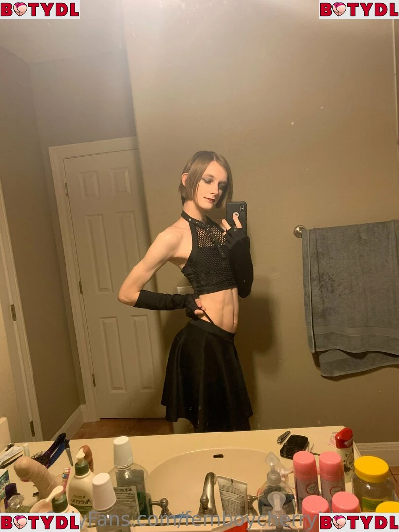 femboycherryblossom Onlyfans Photo Gallery 