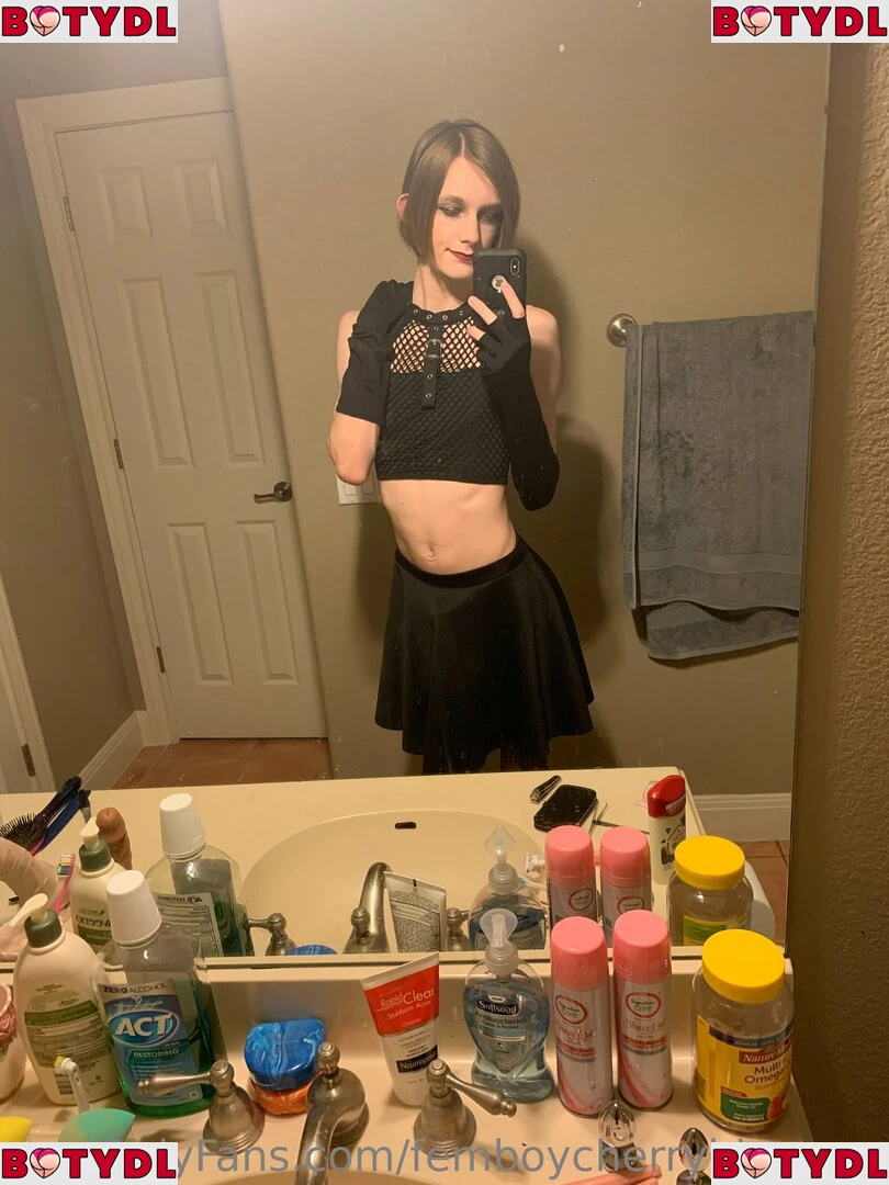 femboycherryblossom Onlyfans Photo Gallery 