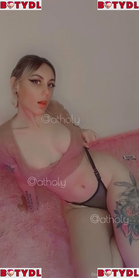 atholytv2 Onlyfans Photo Gallery 