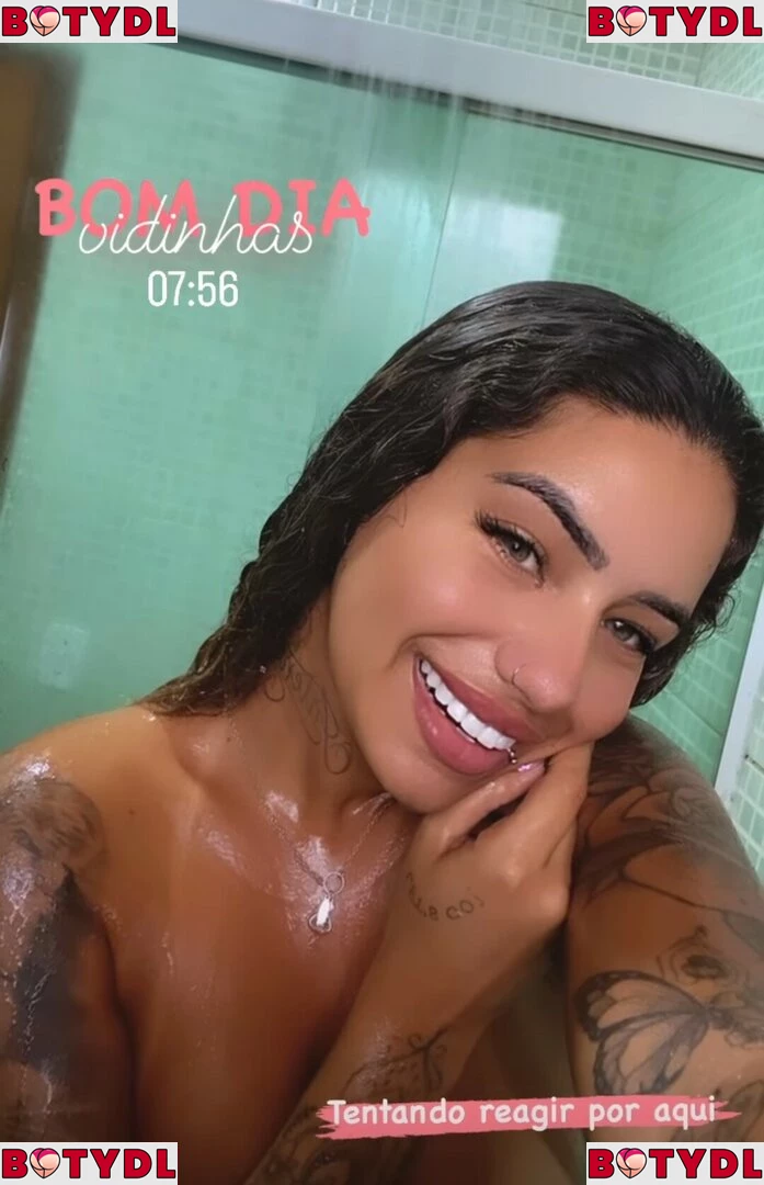 Muito Linda Onlyfans Photo Gallery 