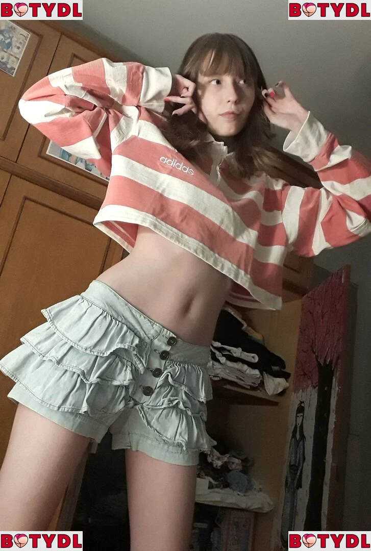 Kiki Glitter Cosplay Onlyfans Photo Gallery 